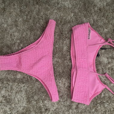 Ensemble bikini rose