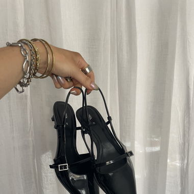 kitten heels