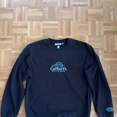 Carhartt WIP black sweatshirt