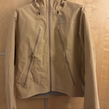 Salomon MM6 maison Margiela Gore-Tex jacket size L