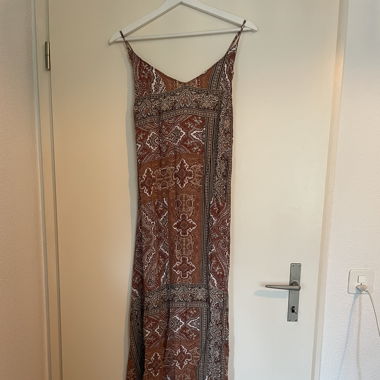 Gemustertes Maxikleid