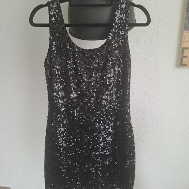 Schwarzes Pailletten-Ärmelloses Kleid