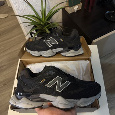 New Balance Sneaker Schwarz/Grau