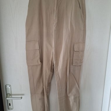 Pantalon léger style cargo 
