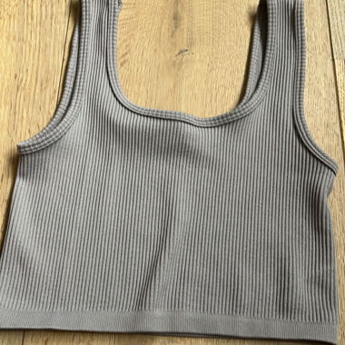 Ribbed Seamless Crop Top