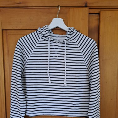 gestreifter pullover