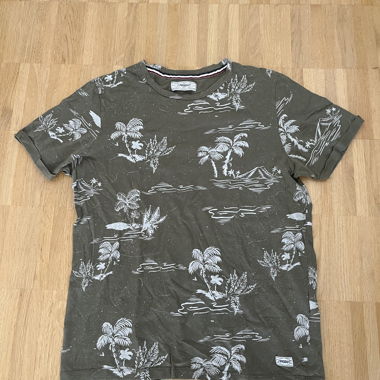 T-Shirt mit Palmenprint khaki