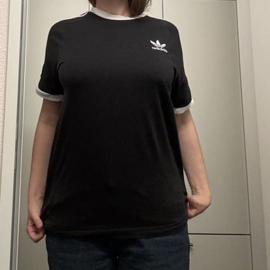 2 Adidas T-shirt's