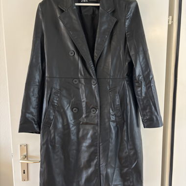 Cappotto in ecopelle di Zara