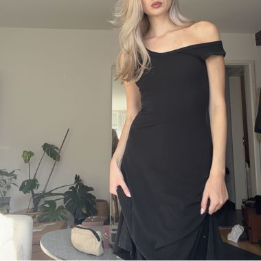 Black midi Dress