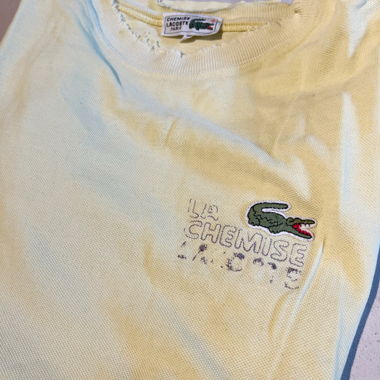 T-shirt Lacoste worn