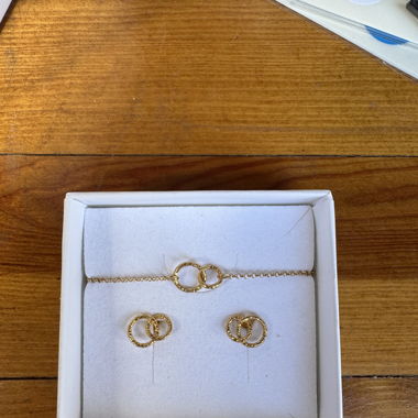 Coffret bijoux dorés