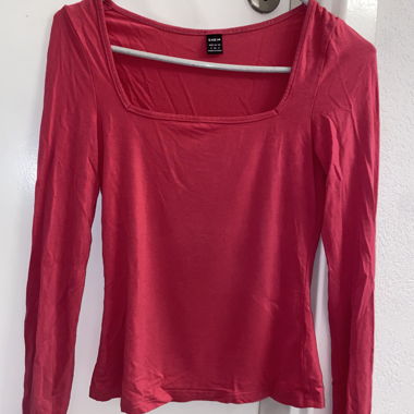 Top SHEIN rosa a maniche lunghe