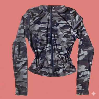 Haut zippé camouflage – côtelé, ajusté et Y2K