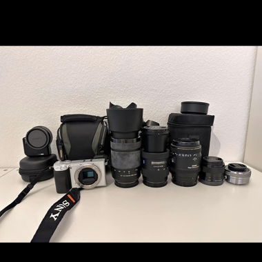 Sony DSLR Alpha 6300 Fotosausrüstung  4 Objektiven