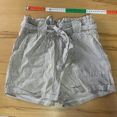 Striped shorts M