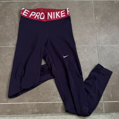 Nike Pro Leggings Violett und Rot