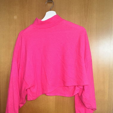 pinker cropped pullover