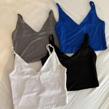 Lot de 4 tops à bretelles 