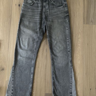 Zara Flared-Jeans