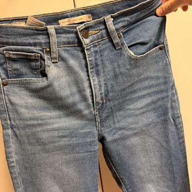 Levi’s Mile High Super Skinny Jeans 26