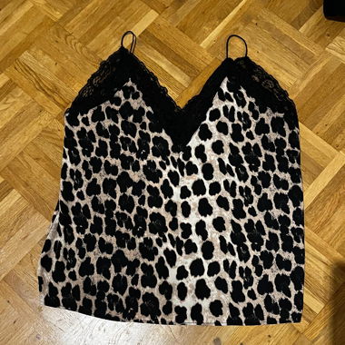 Leoprint top