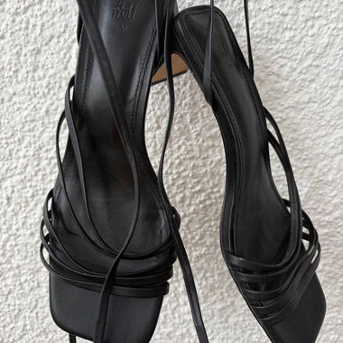 Escarpins chatons à laçage H&M