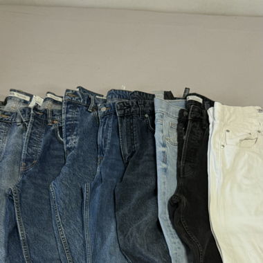  Jeans & Pants Bundle (Sizes 31/30 to 32/32)