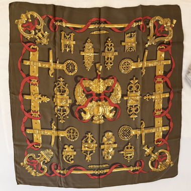Foulard motif cadenas