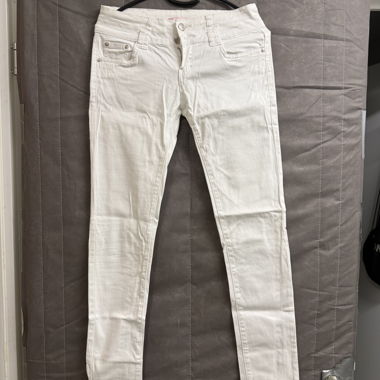 Weiße Reals Damenjeans M / 38 FR