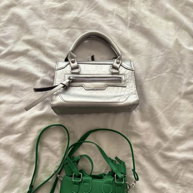 Lot de deux petits sacs 