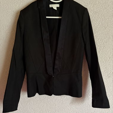 Schwarzer Blazer