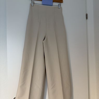Elegant ZARA trousers