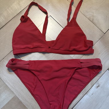 Bikini rouge
