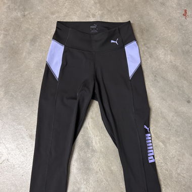 Sportleggings schwarz / lila Puma