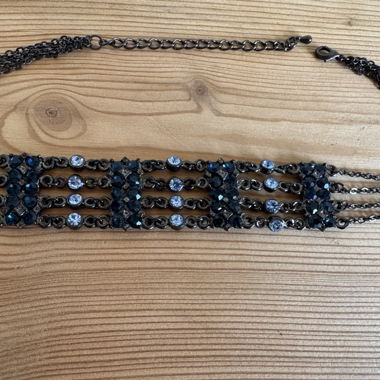 Collana choker con strass