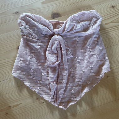 Pink crop top