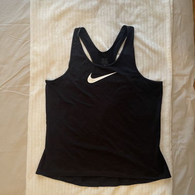 Canotta sportiva Nike – Nera, logo bianco