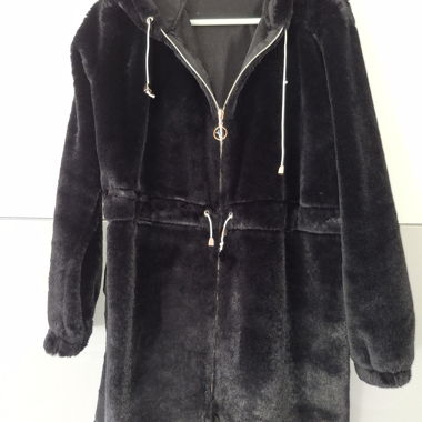 Jacke mit Kapuze