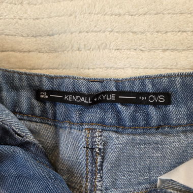 Kendall Kylie Jeans-Shorts