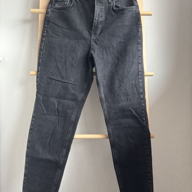 Jeans vestibilità comoda