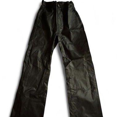 Pantaloni neri effetto pelle