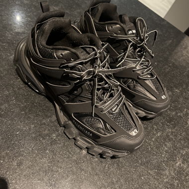 Balenciaga track