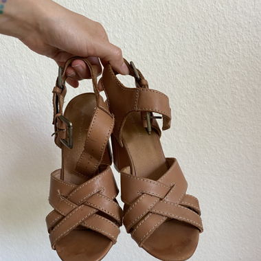 Braune Schuhe