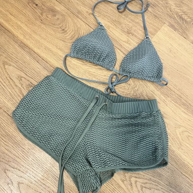 Zweiteiliger Bikini mit Netzoptik