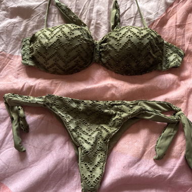 Ensemble de bikini vert olive