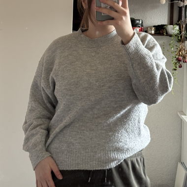 Pull en maille gris