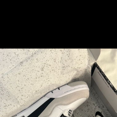 Jordan 4