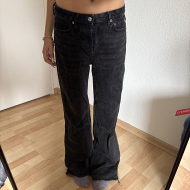 black jeans 