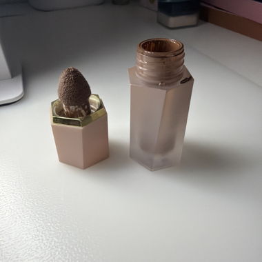 Liquid bronzer stick Tube